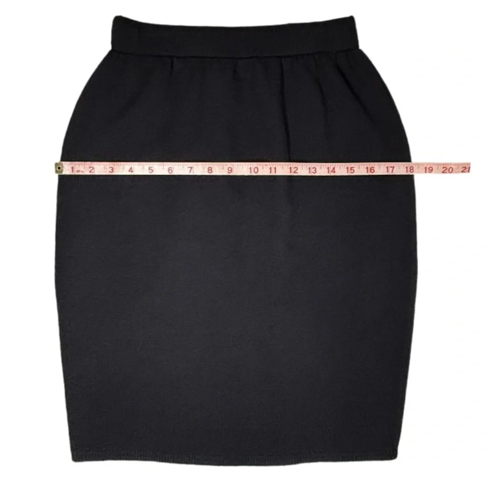 ST. JOHN | Wool Blend Knit Mini Pencil Skirt Vacation Resort Office Classic Work